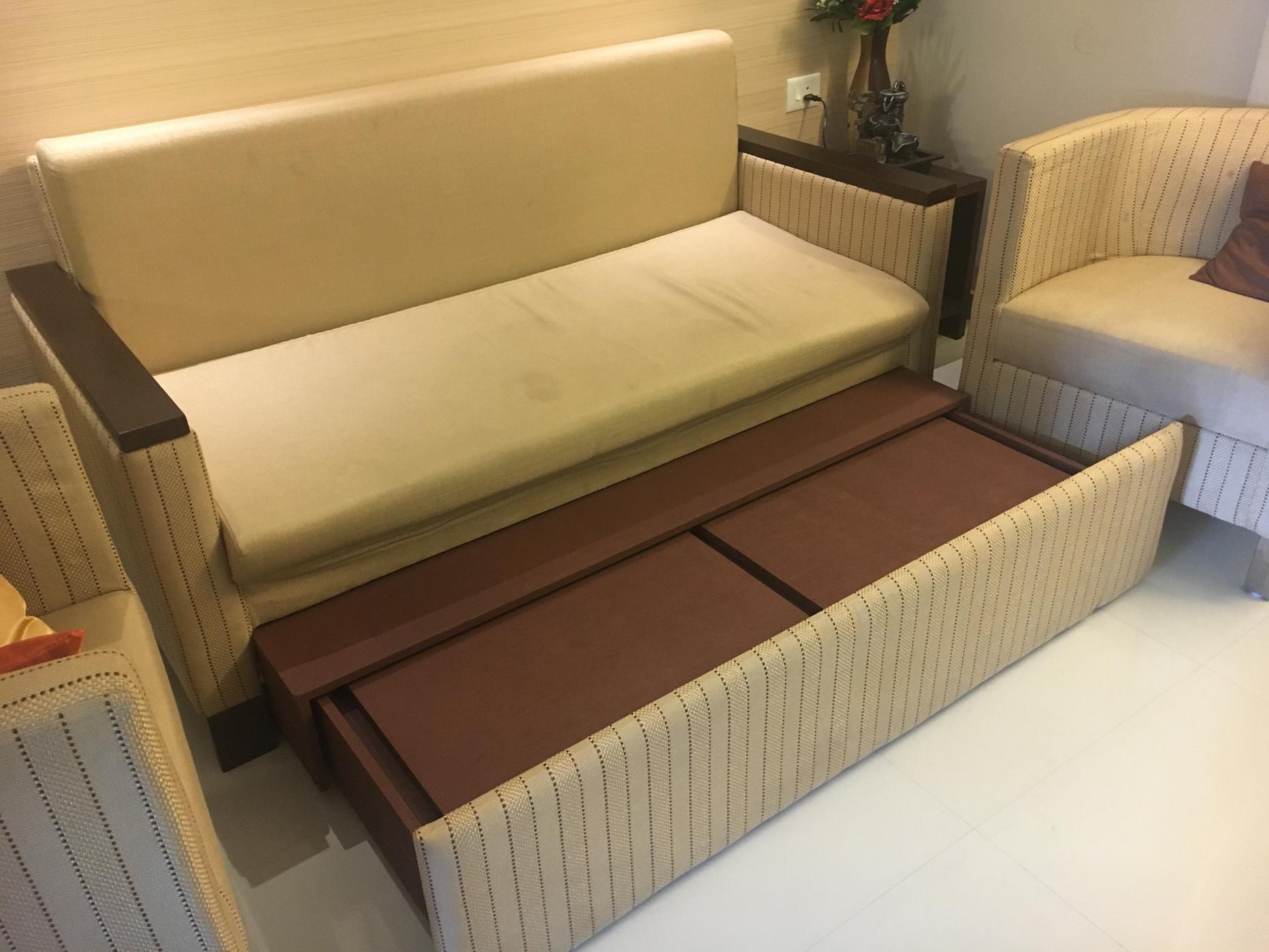 Futon 1